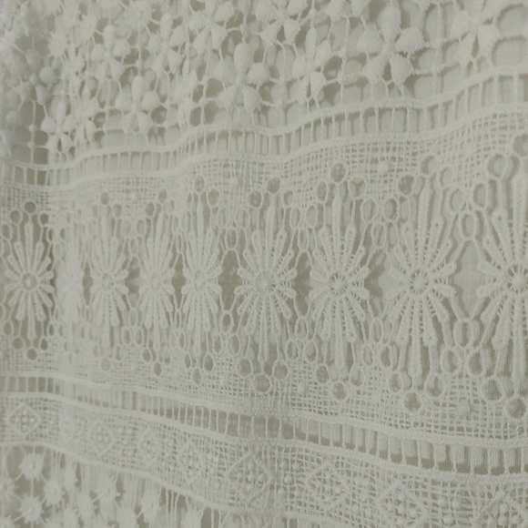 Michel Studio White Lace Layered Tank - Picture 7 of 9